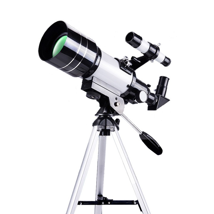 Golxmse csillagászati távcső, rekesznyílás 70 mm, gyújtótávolság 300 mm
